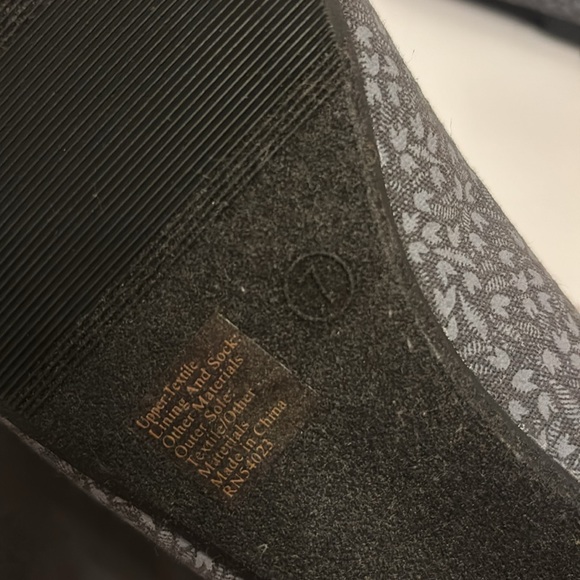 GAP Women's Gray Floral Pattern Flats Shoes - Picture 10 of 10